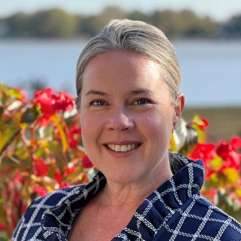 Carrie Berger headshot